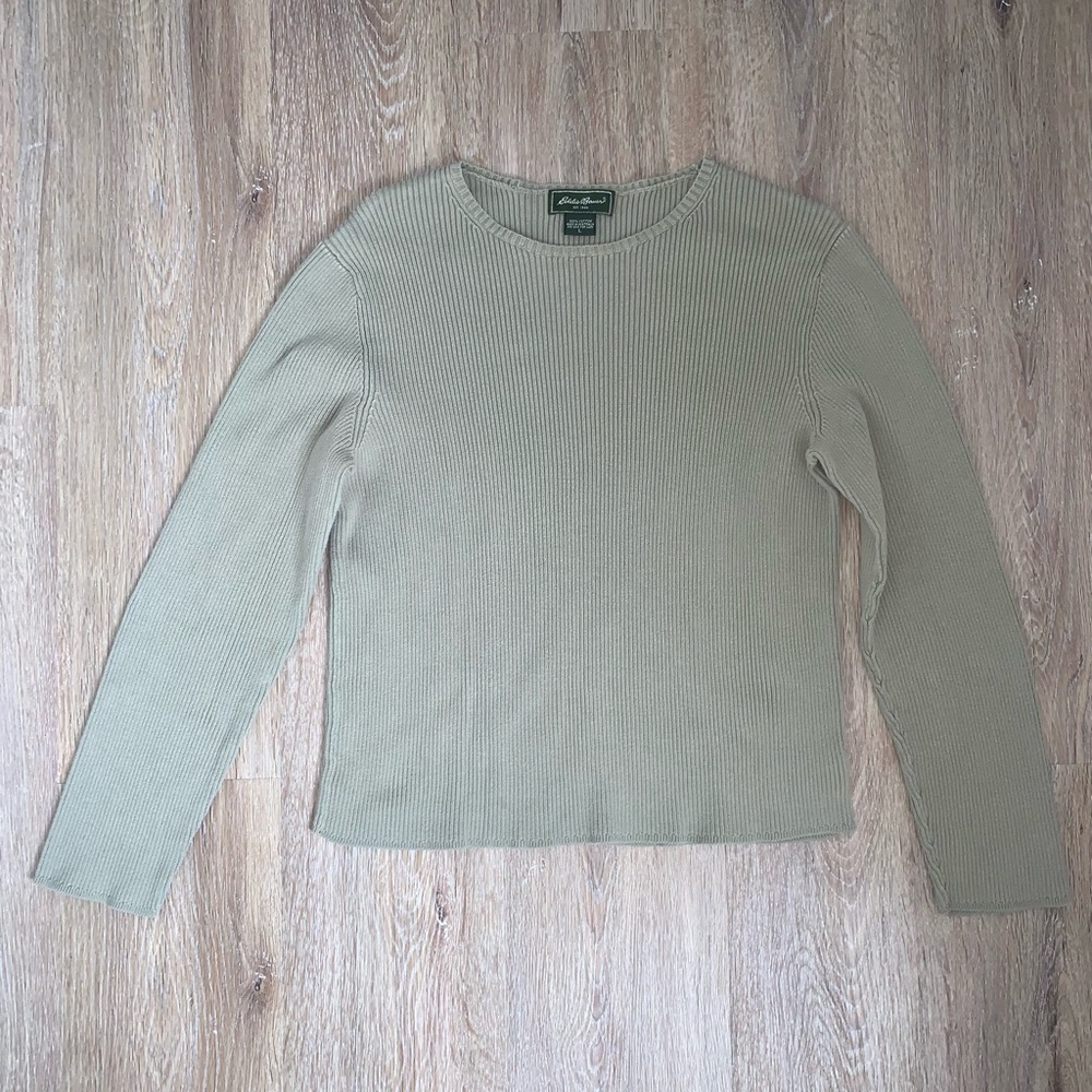 Large Eddie Bauer Women’s Long Sleeve Knit Shirt in Green
